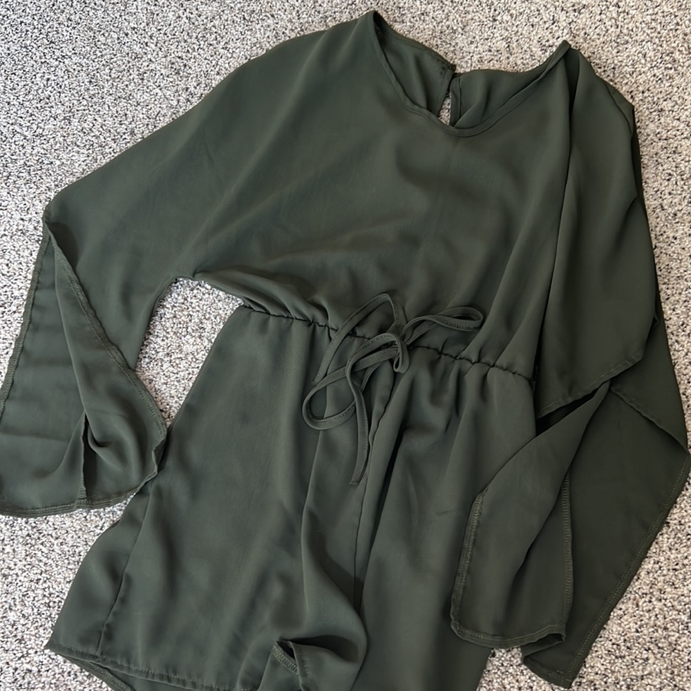 Rompers size small - Picture 3 of 3